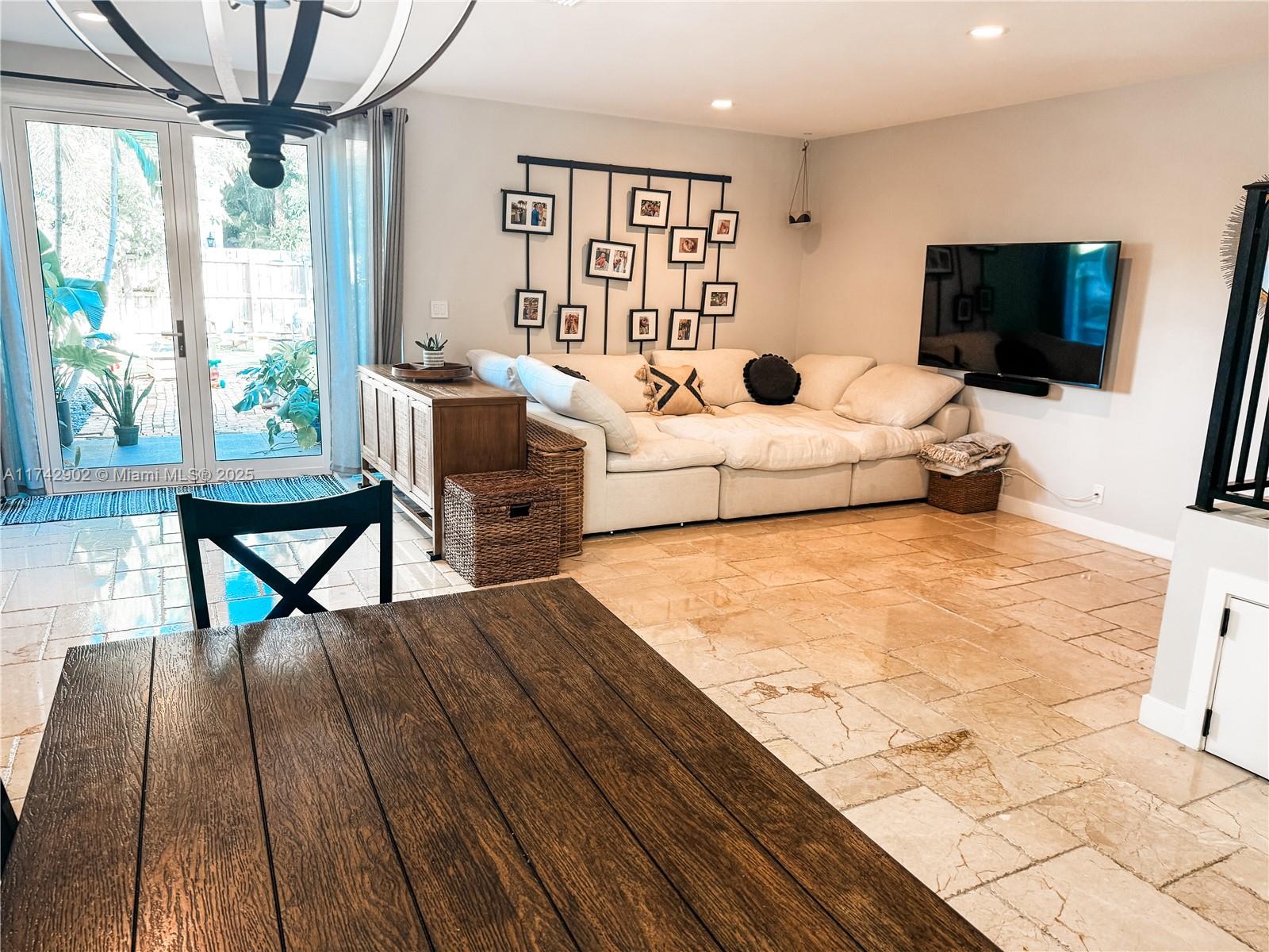 SAN MARCO TOWNHOMES 2 CON - Residential