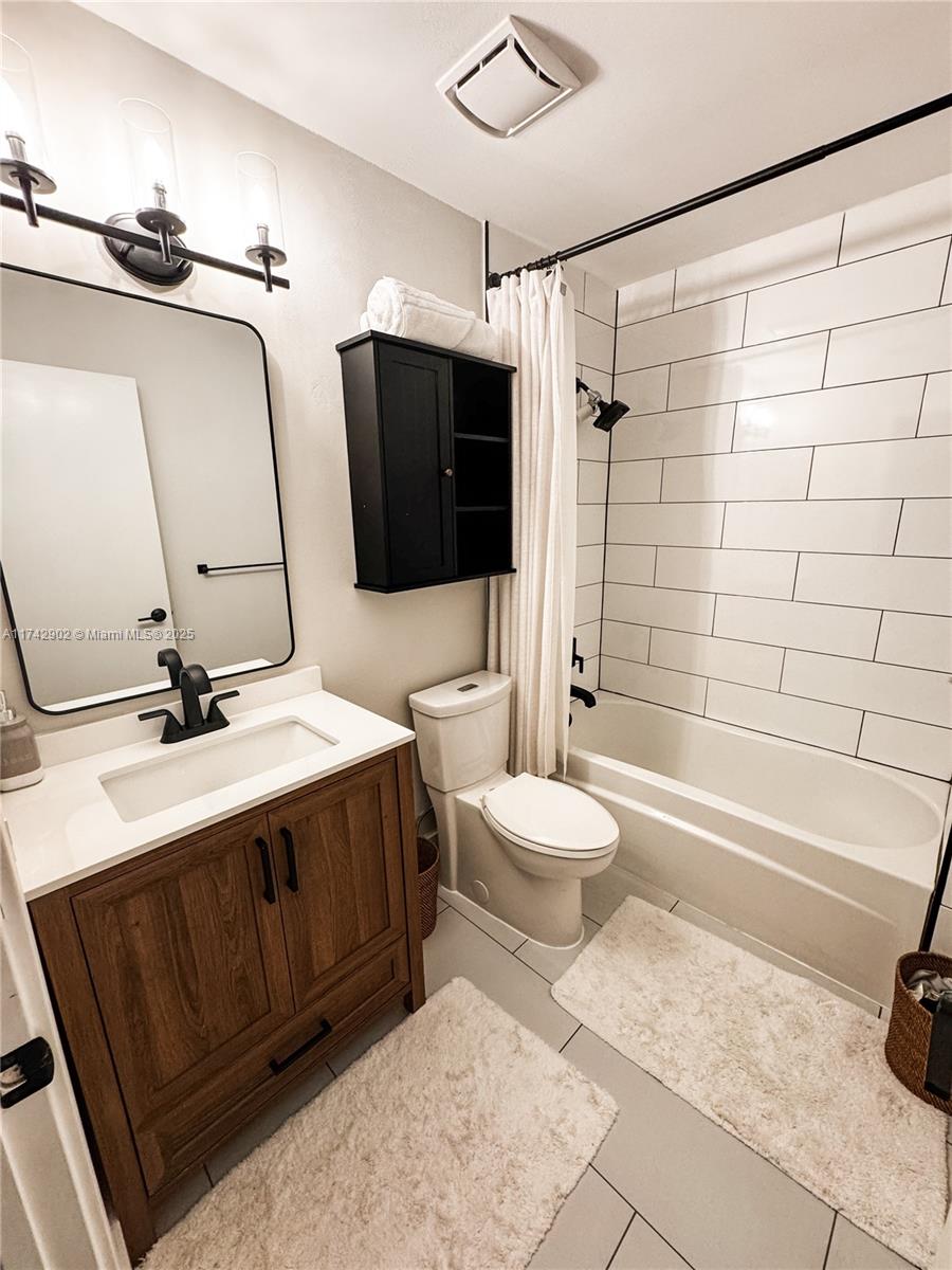 SAN MARCO TOWNHOMES 2 CON - Residential