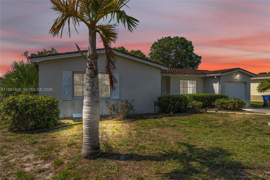 Photo of 6924 NW 8th Ct, Margate, FL 33063 (MLS # A11987402)