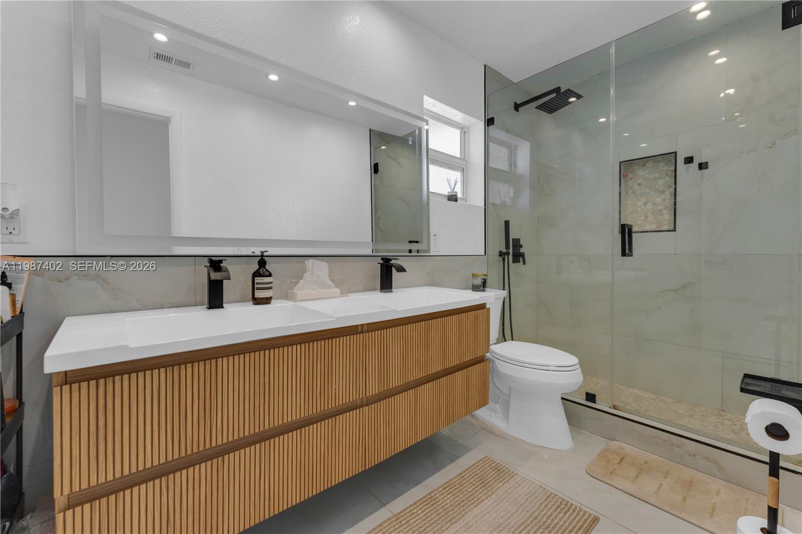 ORIOLE-MARGATE SEC 3 - Residential Lease