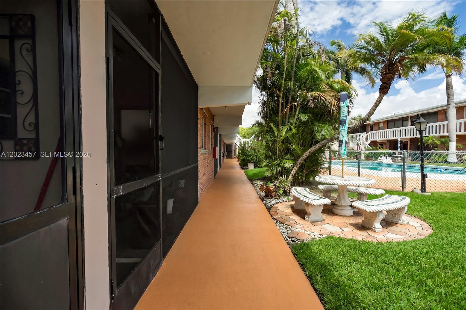 ELDORADO COUNTRY CLUB APT - Residential