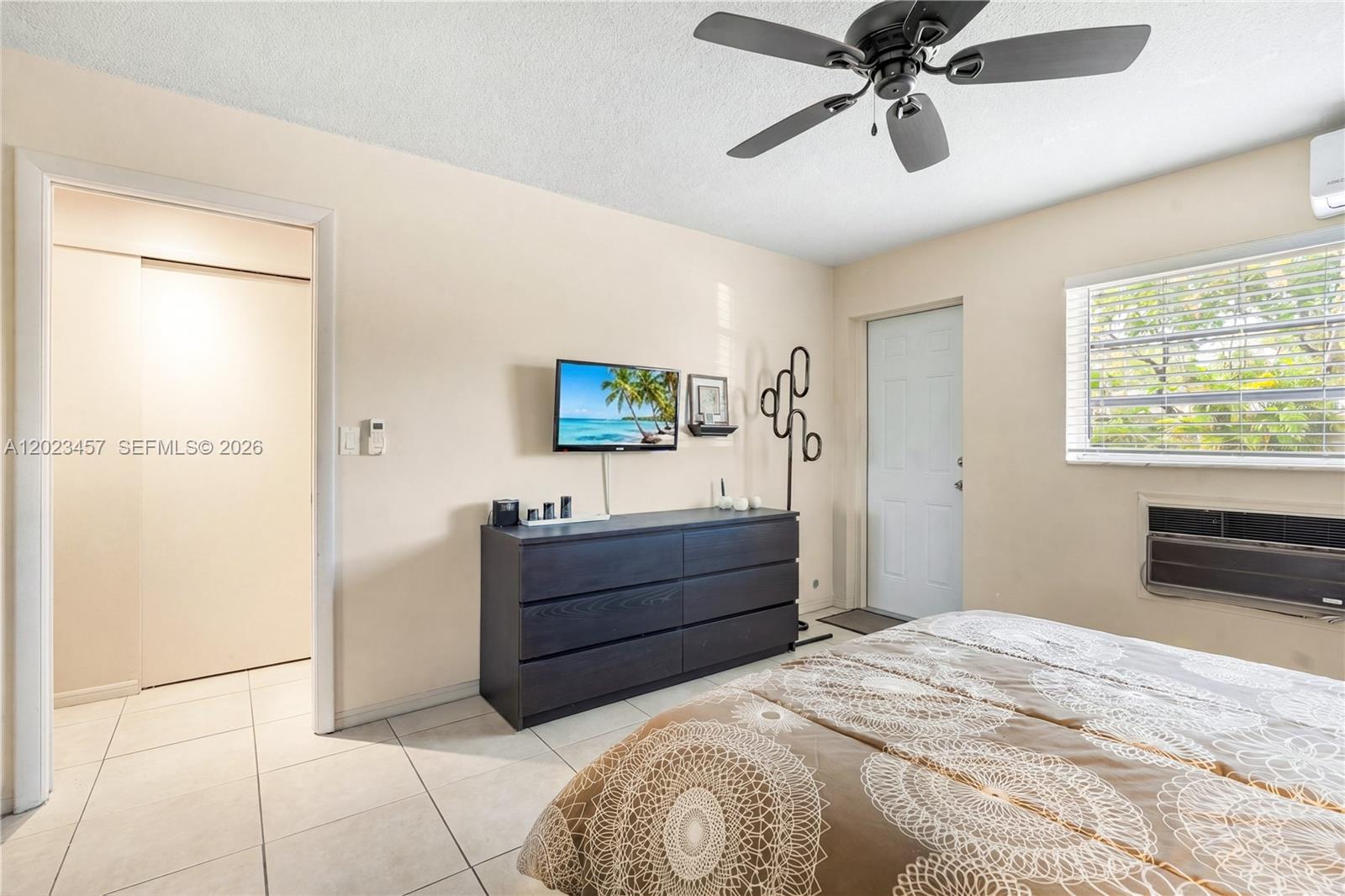 ELDORADO COUNTRY CLUB APT - Residential