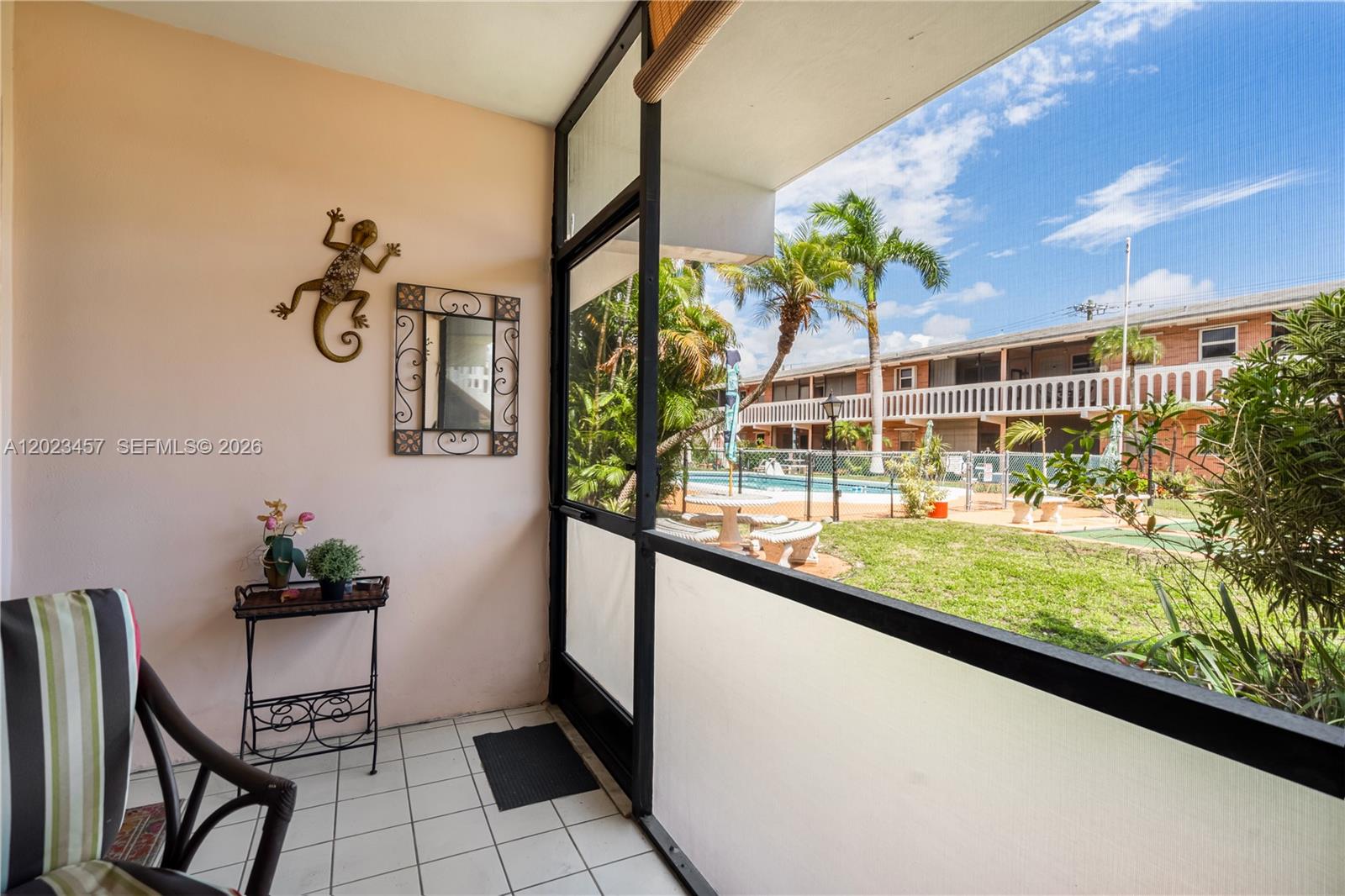 ELDORADO COUNTRY CLUB APT - Residential