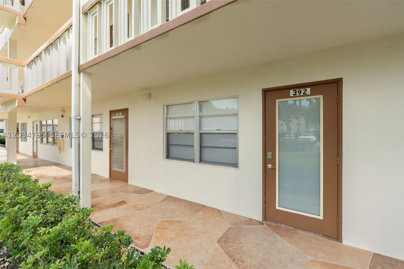 392 Mansfield J 392, Boca Raton, FL, 33434/$149,999 3 392 Mansfield J 392