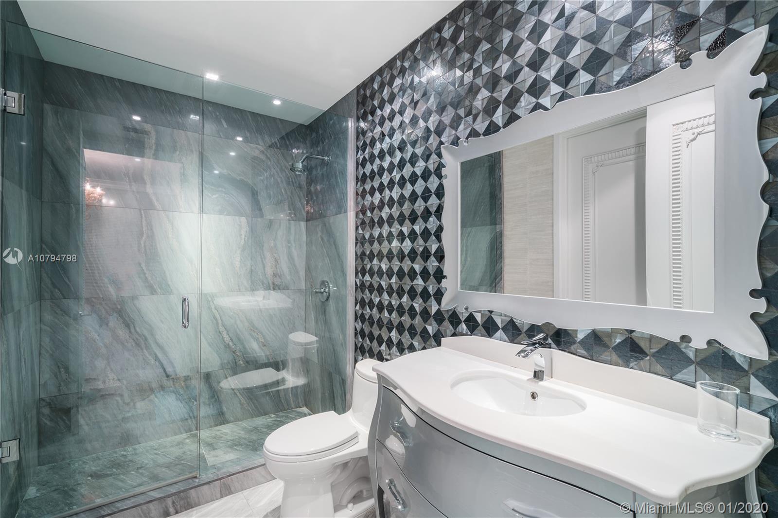 BAL HARBOUR NORTH SOUTH C - Residential