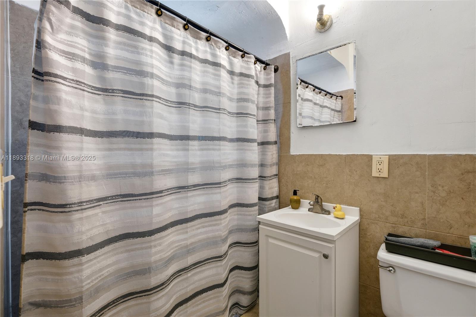 ISLE OF NORMANDY MIAMI VI - Residential Income