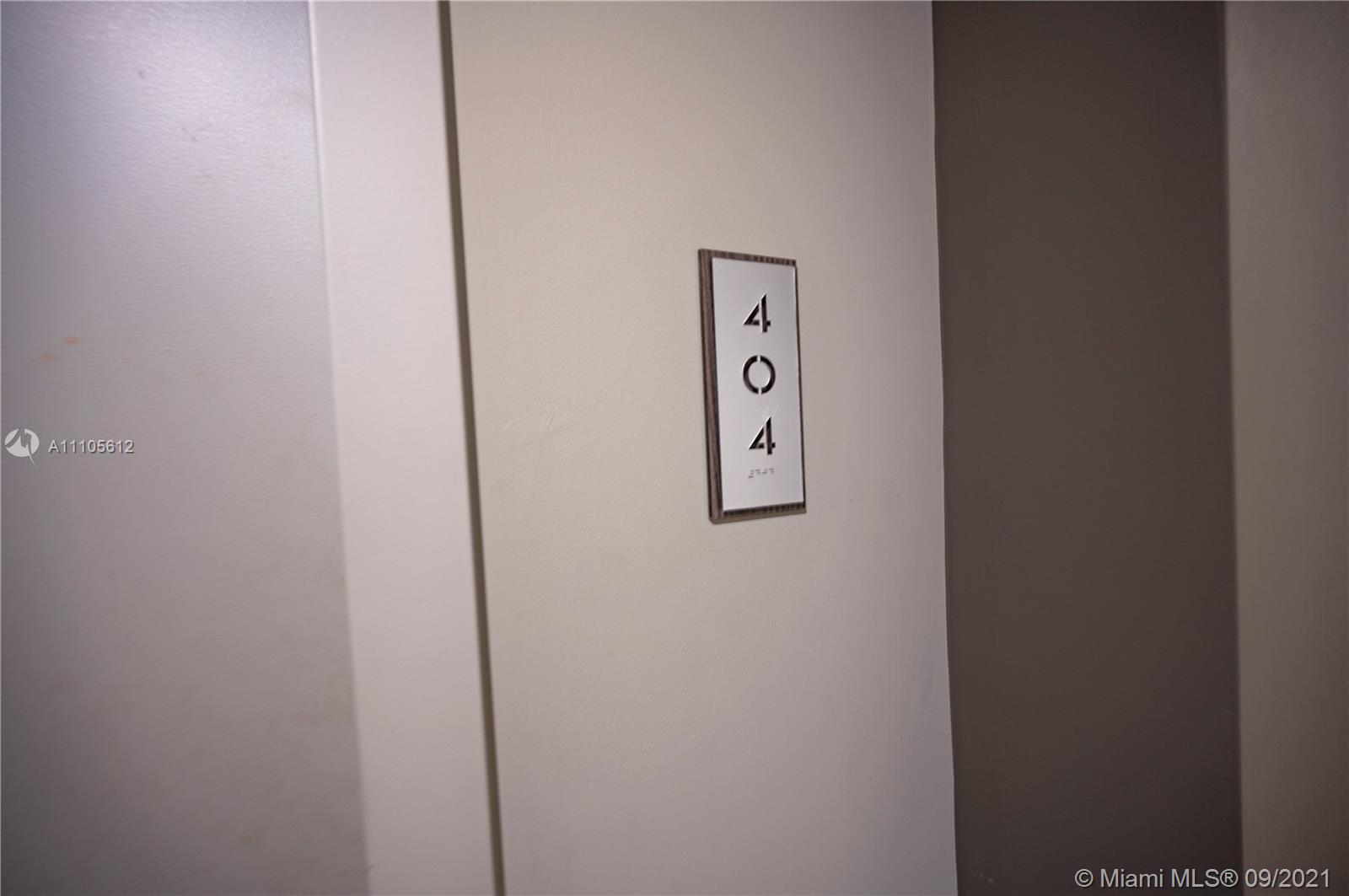ARIA ON THE BAY CONDO - Residential