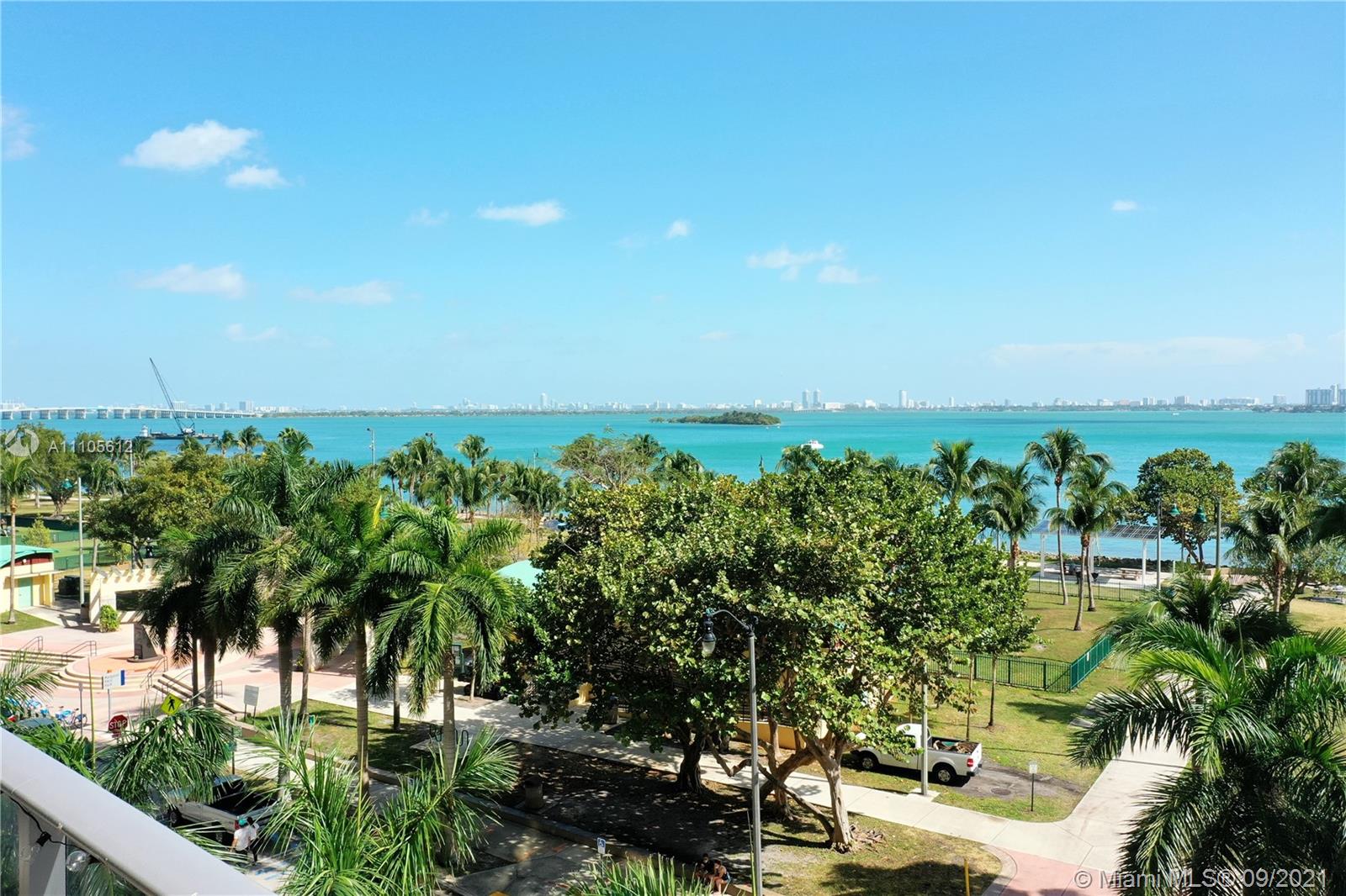 ARIA ON THE BAY CONDO - Residential