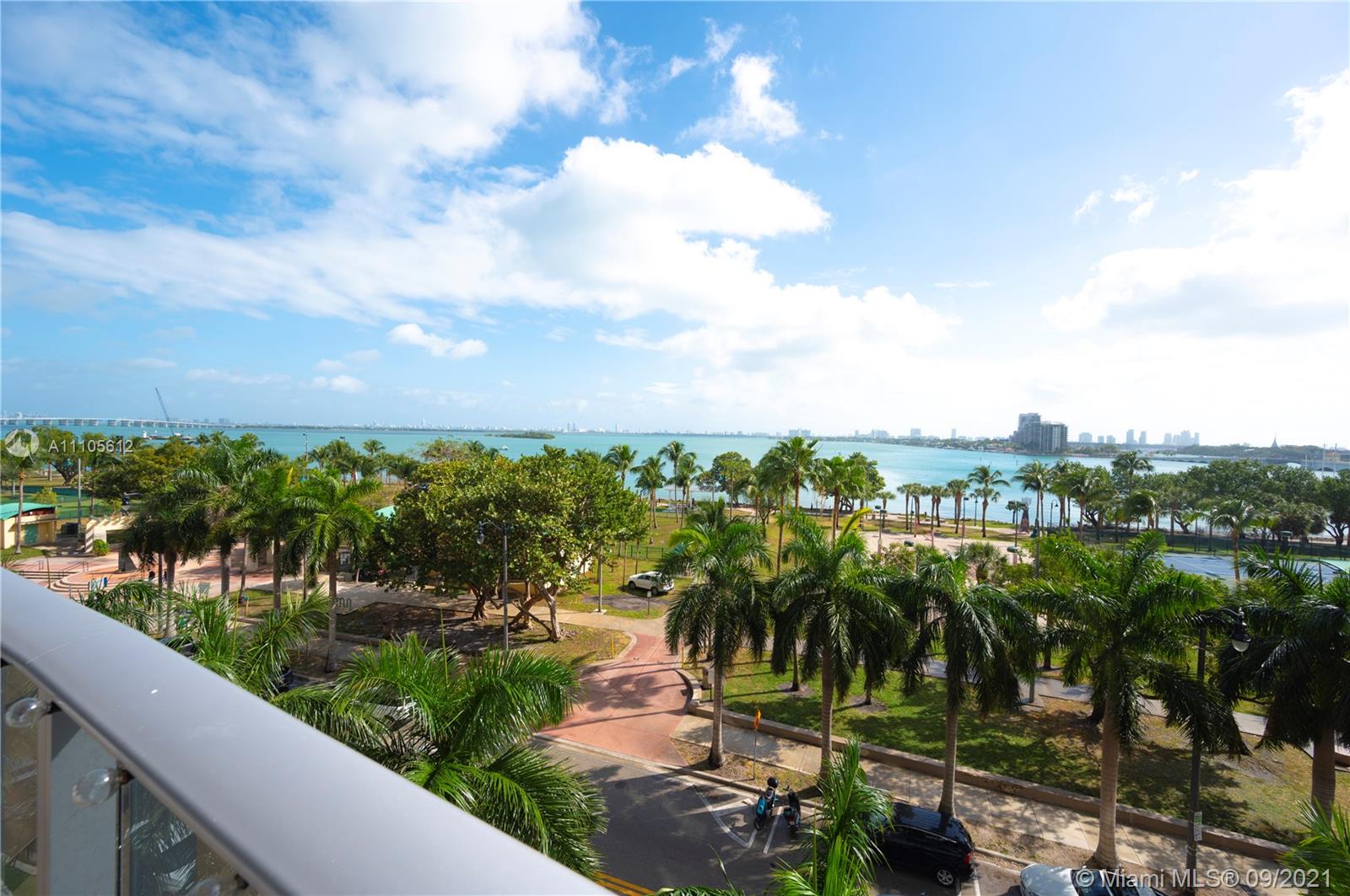 ARIA ON THE BAY CONDO - Residential