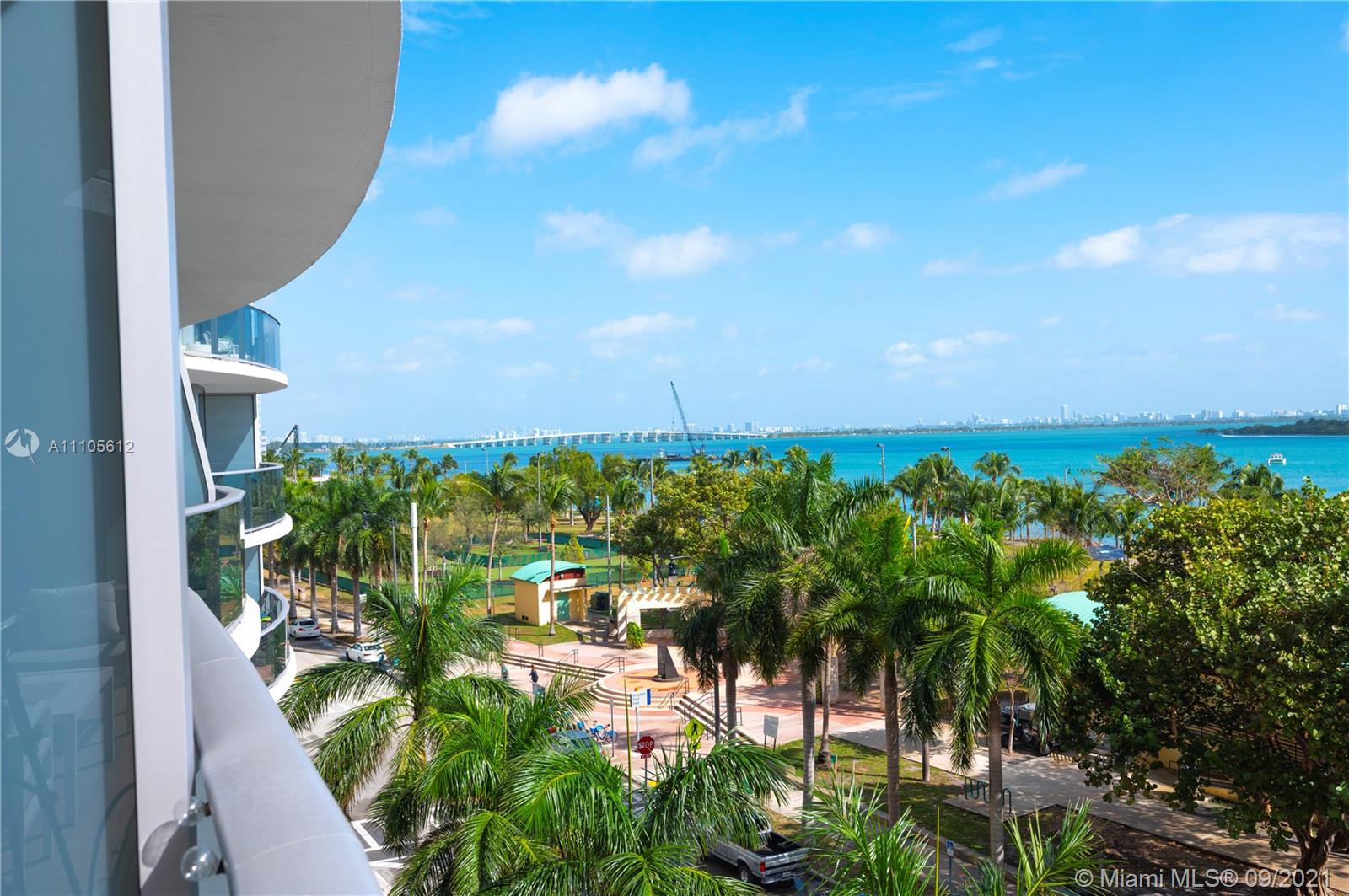 ARIA ON THE BAY CONDO - Residential