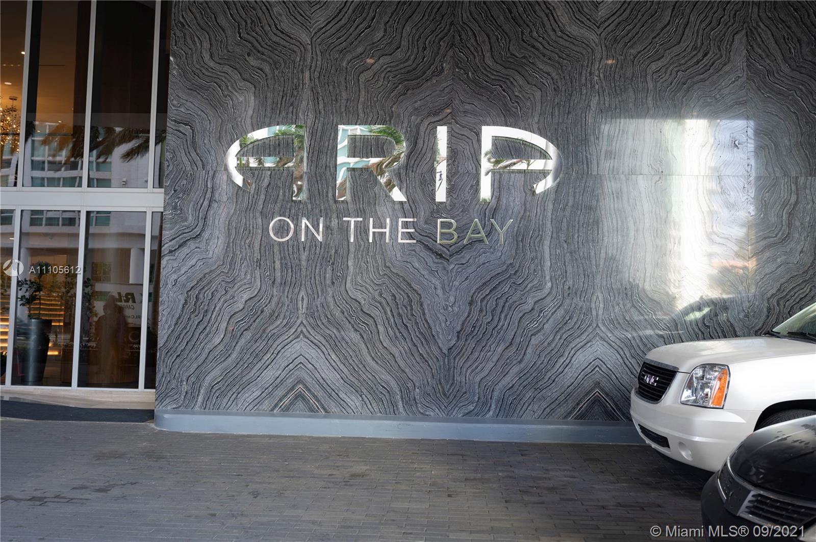 ARIA ON THE BAY CONDO - Residential