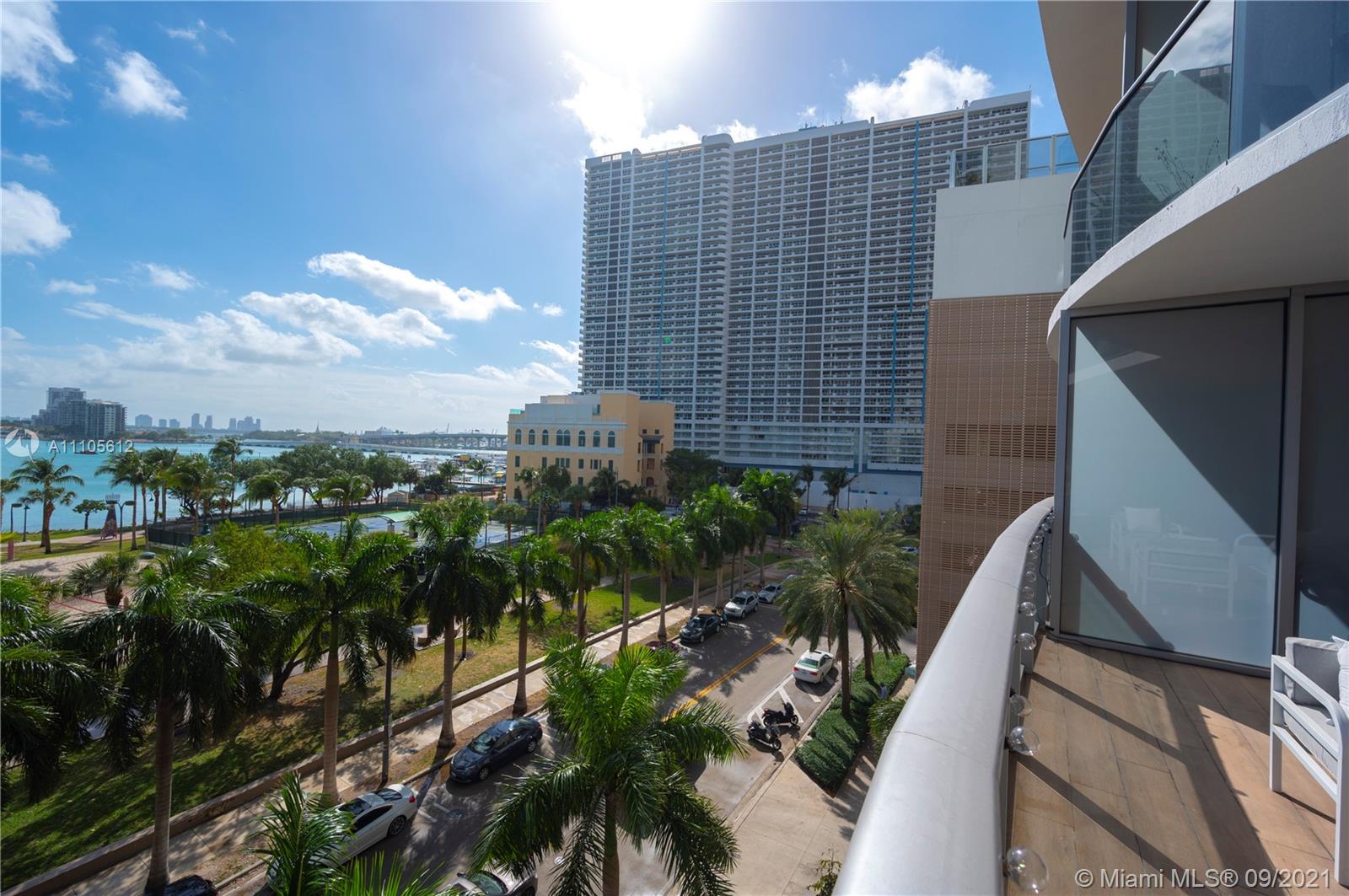 ARIA ON THE BAY CONDO - Residential