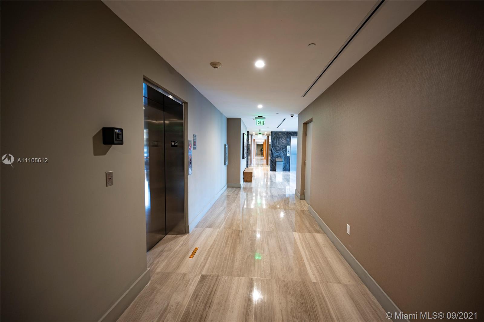 ARIA ON THE BAY CONDO - Residential
