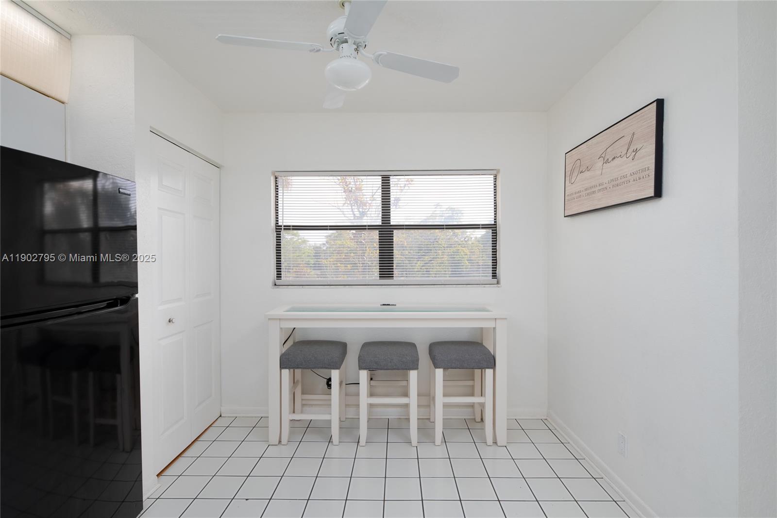 1720 Hammock Blvd 209