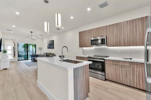 8301 NW 41st St B-205 Doral FL 33166