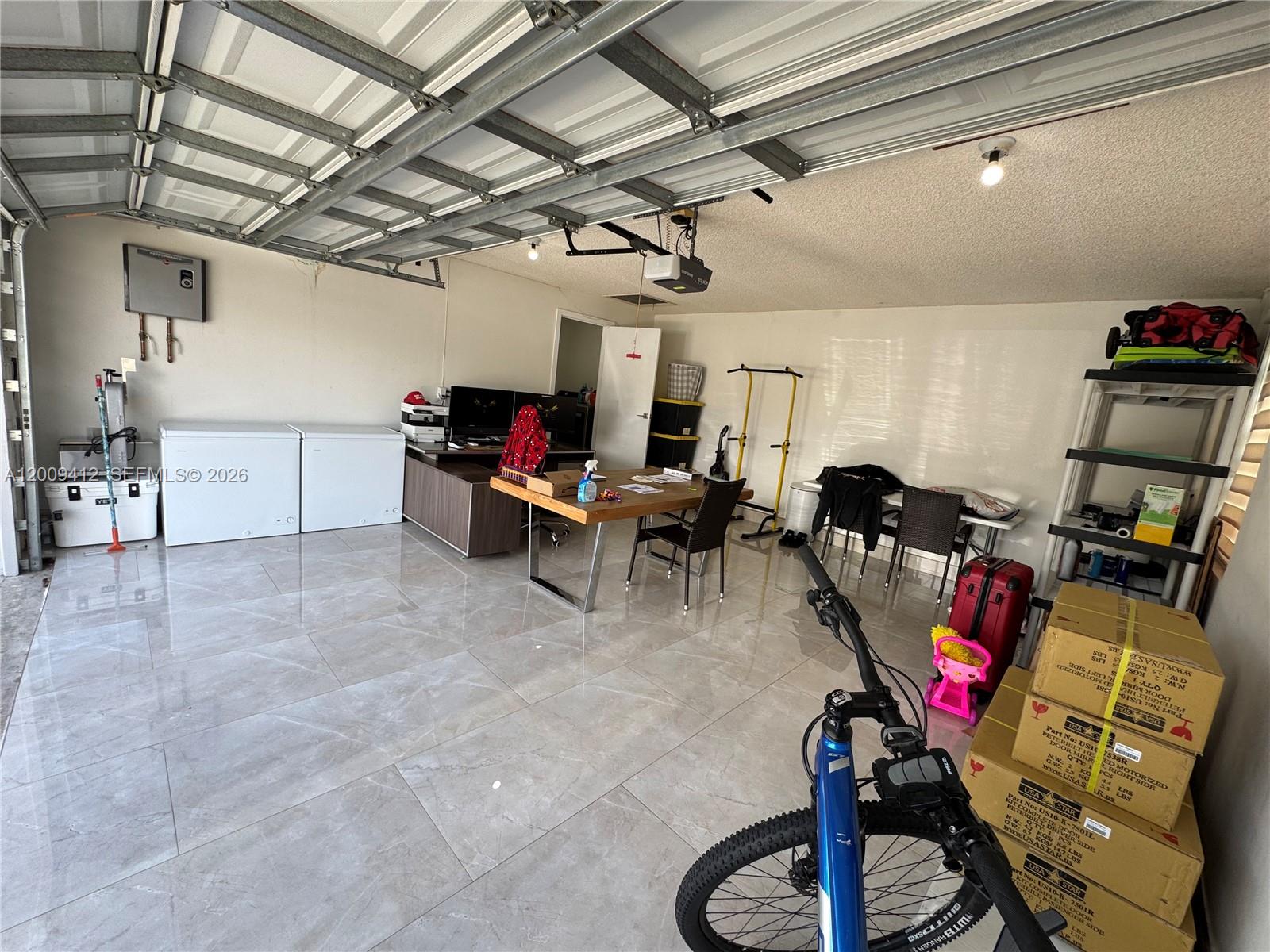 AMEND PLAT OF REDAVO ESTA - Residential