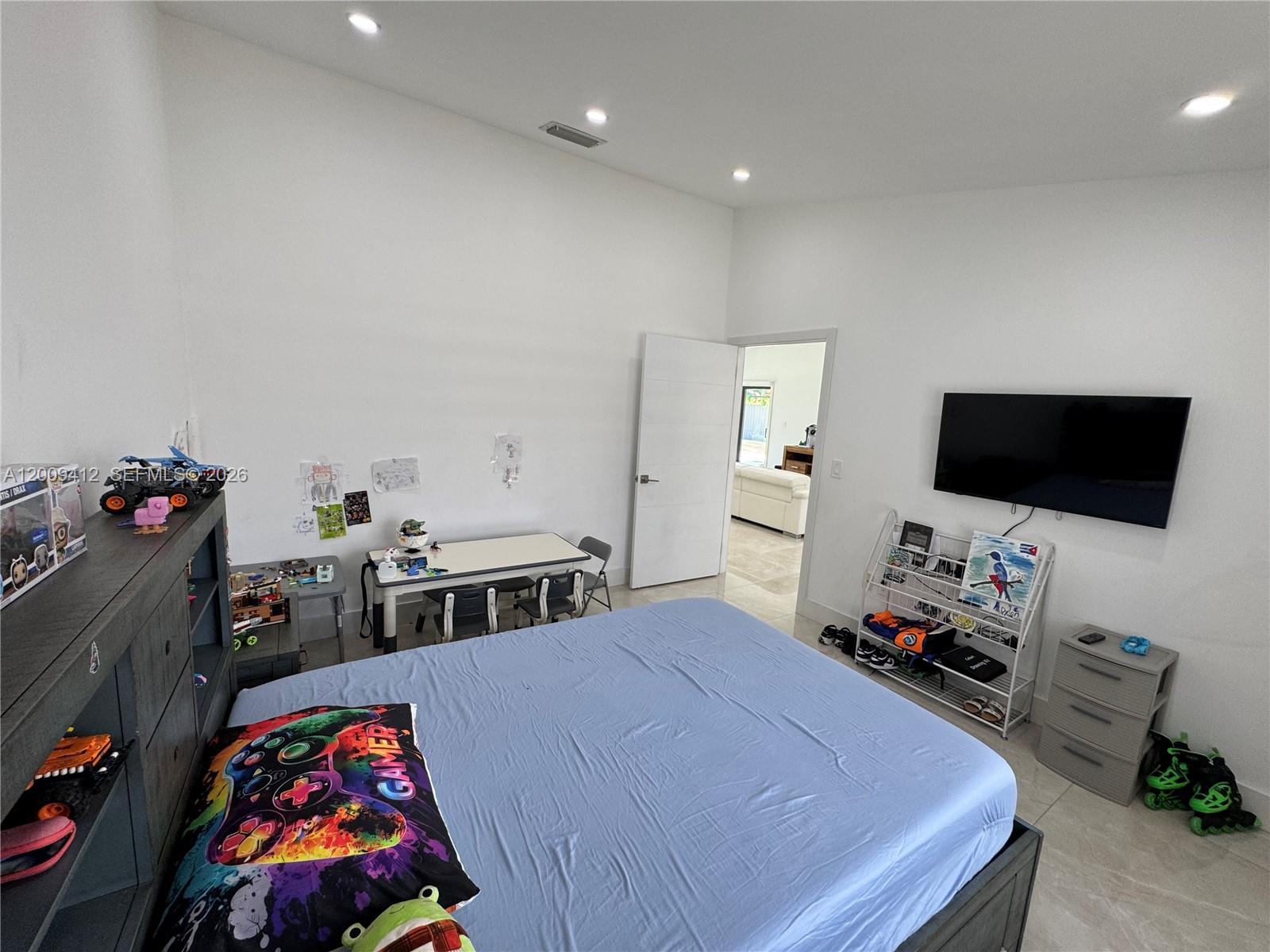 AMEND PLAT OF REDAVO ESTA - Residential