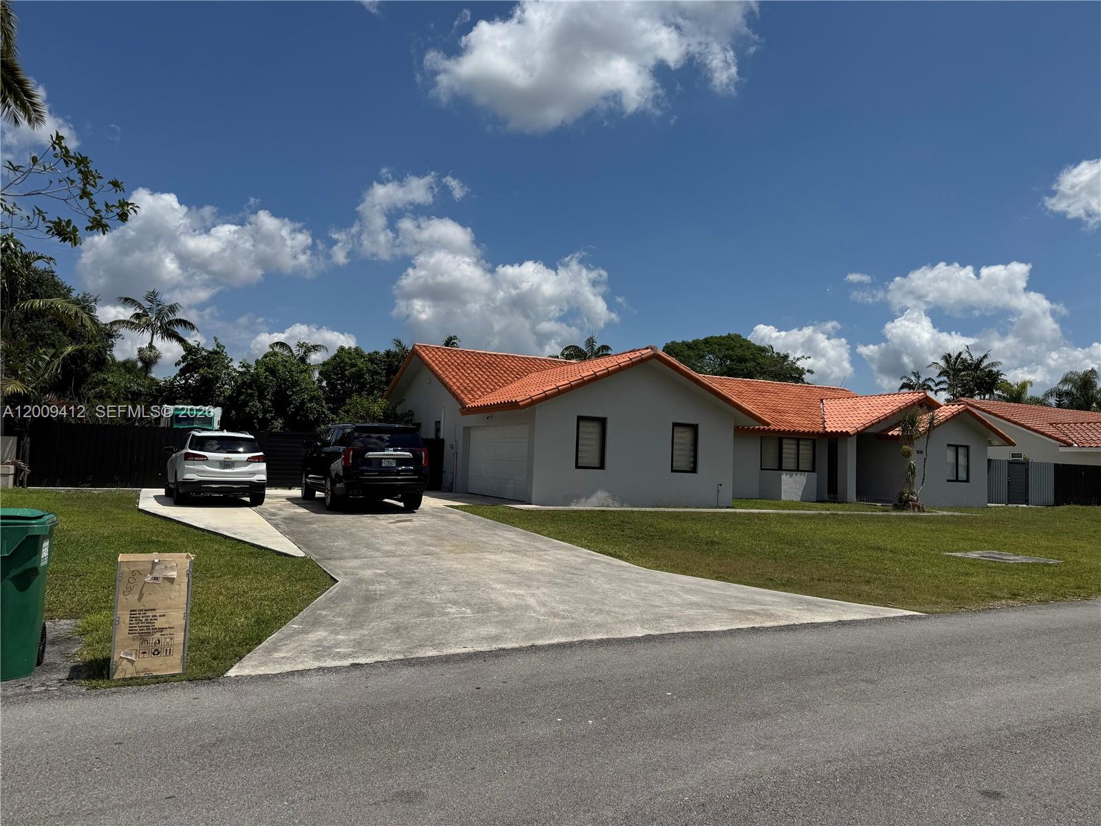 AMEND PLAT OF REDAVO ESTA - Residential