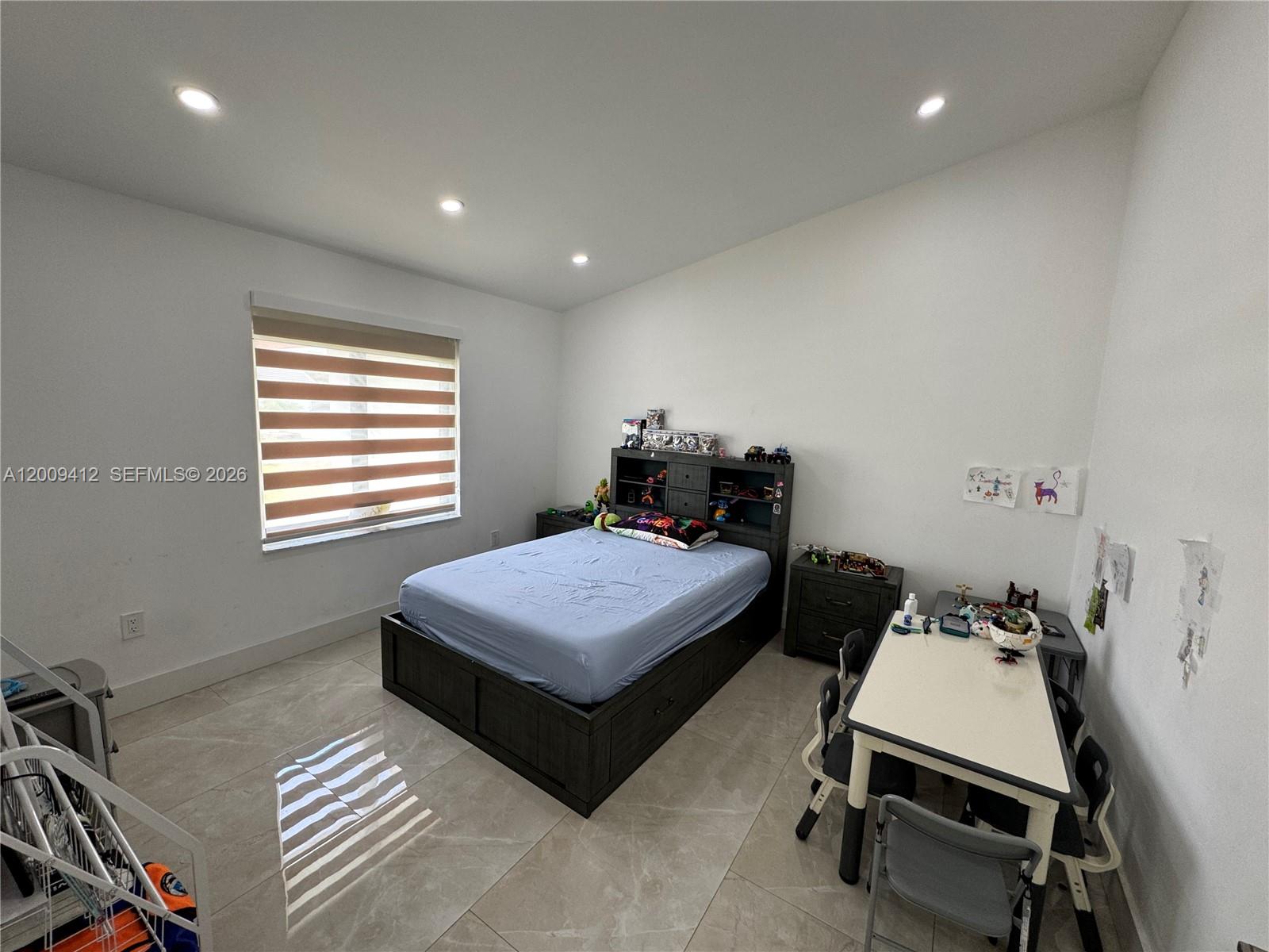 AMEND PLAT OF REDAVO ESTA - Residential