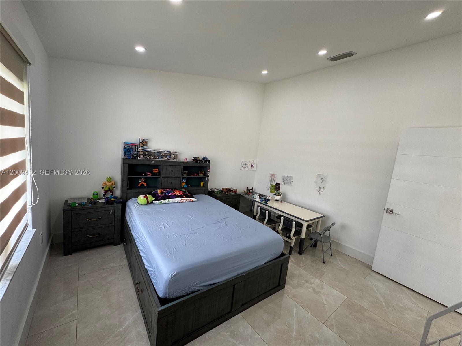 AMEND PLAT OF REDAVO ESTA - Residential