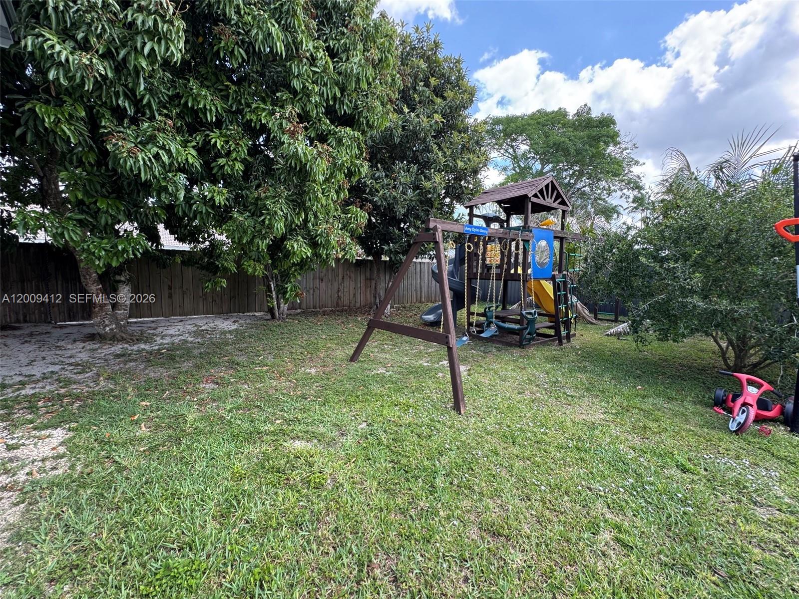 AMEND PLAT OF REDAVO ESTA - Residential