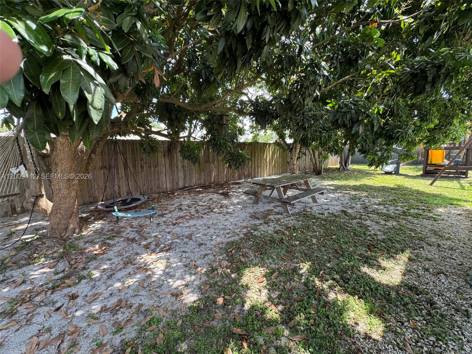 AMEND PLAT OF REDAVO ESTA - Residential