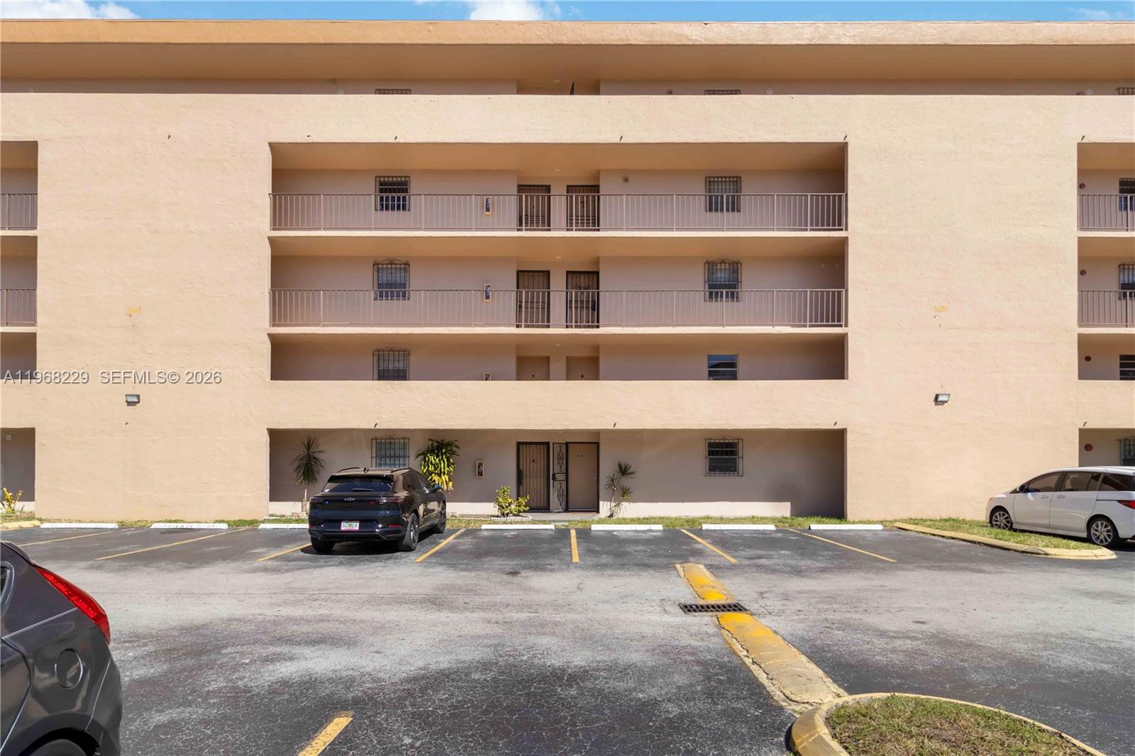 PINESIDE CONDO NO 1 - Residential