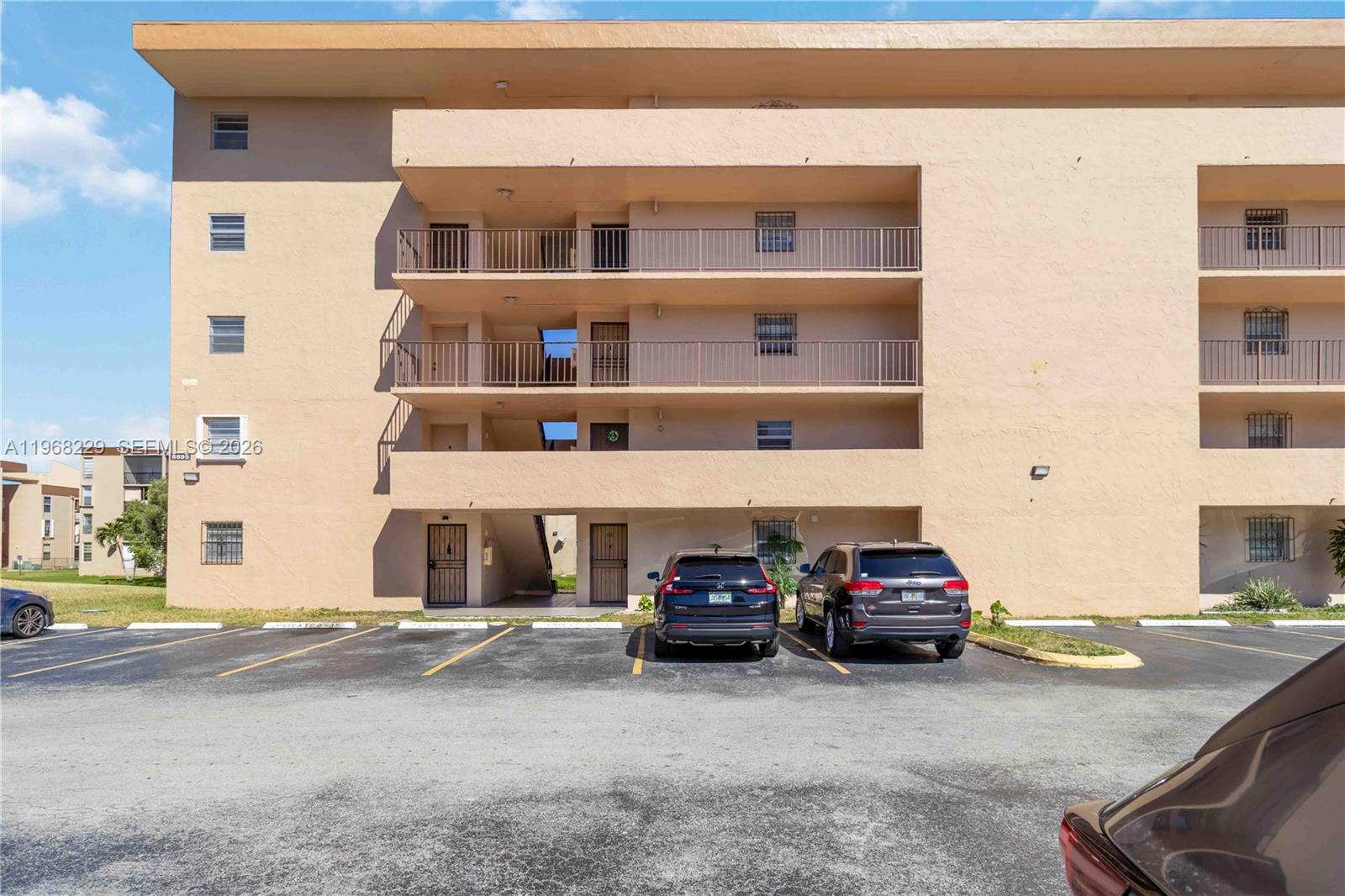 PINESIDE CONDO NO 1 - Residential