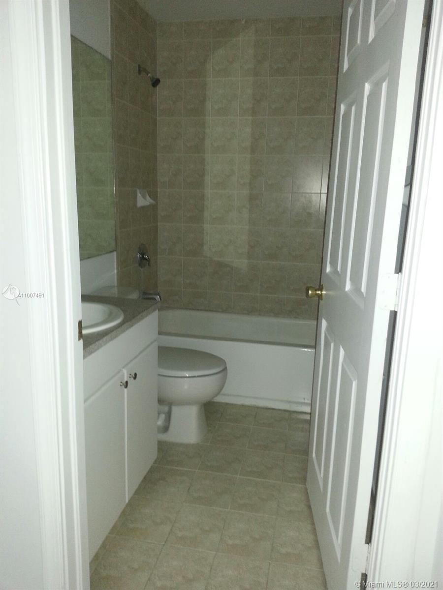 VISTA VERDE CLUSTERS UNIT - Residential