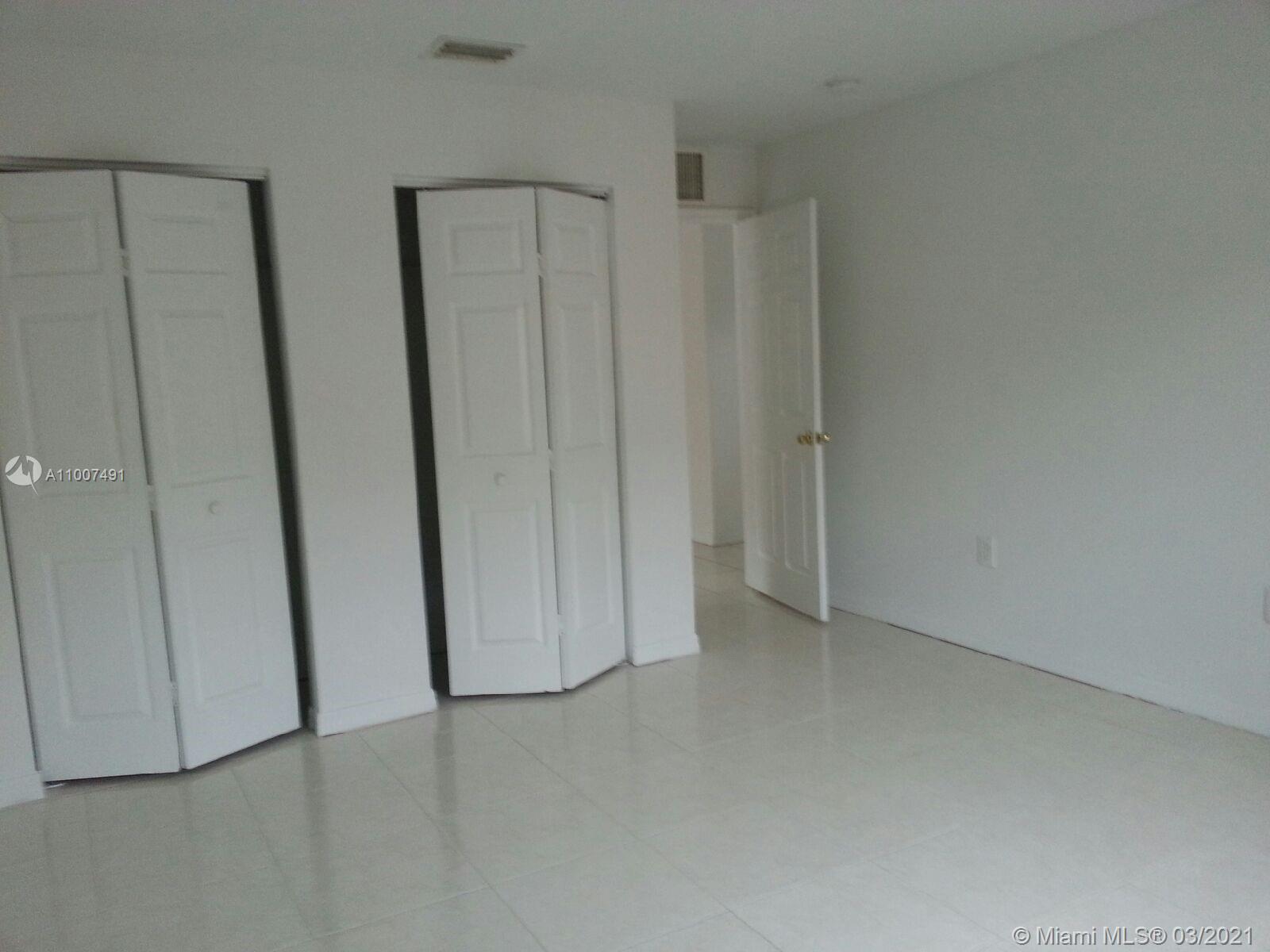 VISTA VERDE CLUSTERS UNIT - Residential