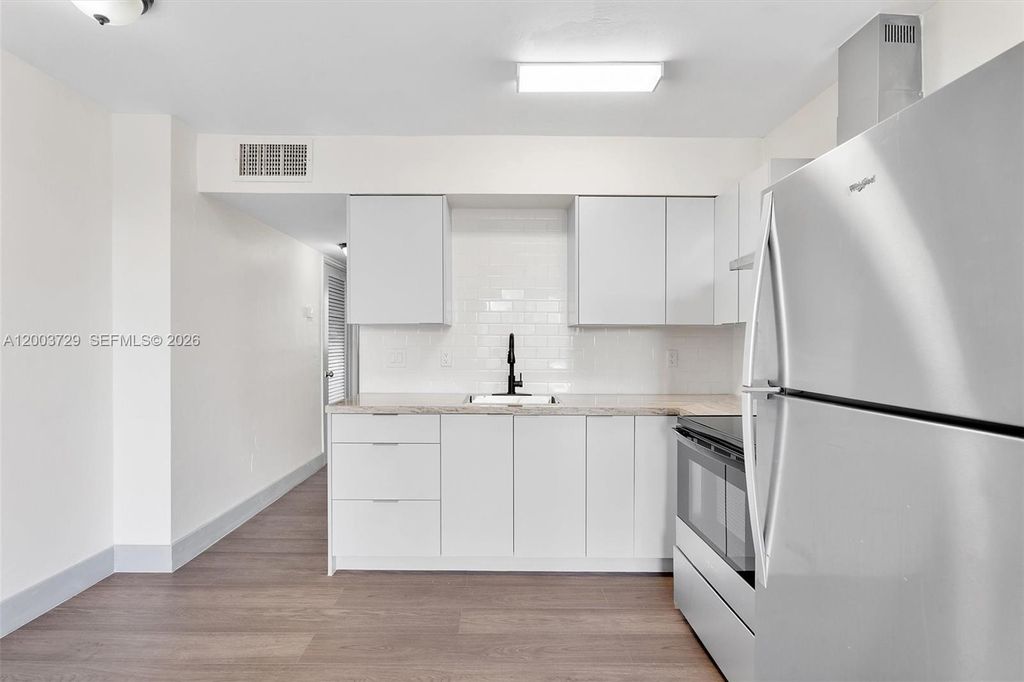 Photo of 1715 N 16th Ave #111, Hollywood, FL 33020 (MLS # A12003729)