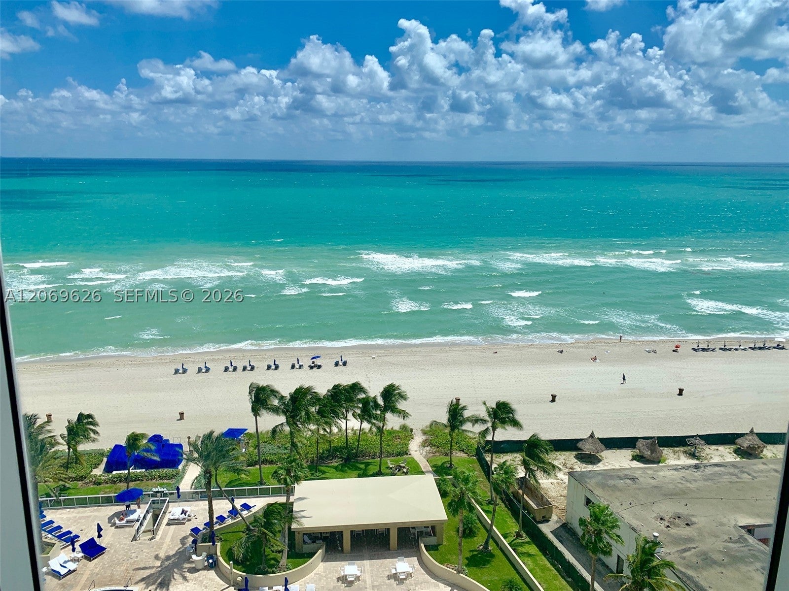 17555 Collins Ave 1503