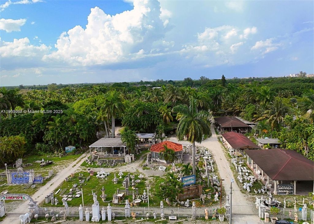 Photo of 12475 SW 56th St, Miami, FL 33175 (MLS # A11903037)