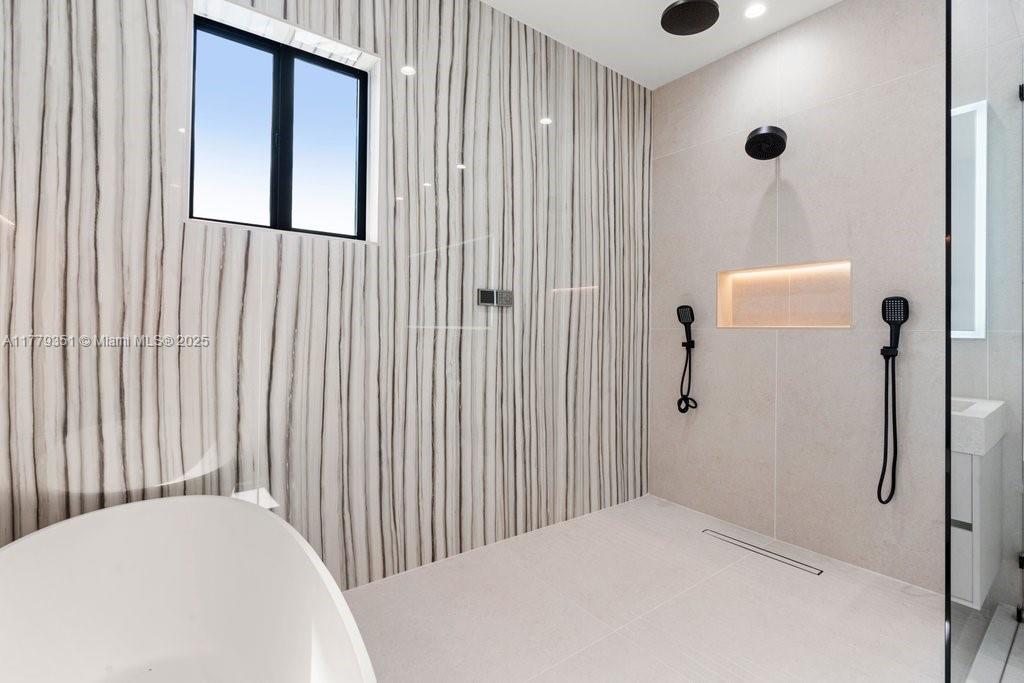 WILTON MANORS - Residential