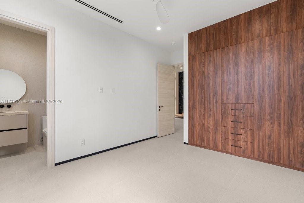 WILTON MANORS - Residential