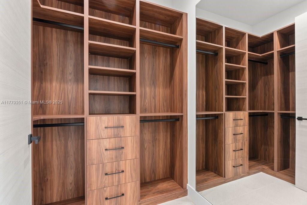 WILTON MANORS - Residential