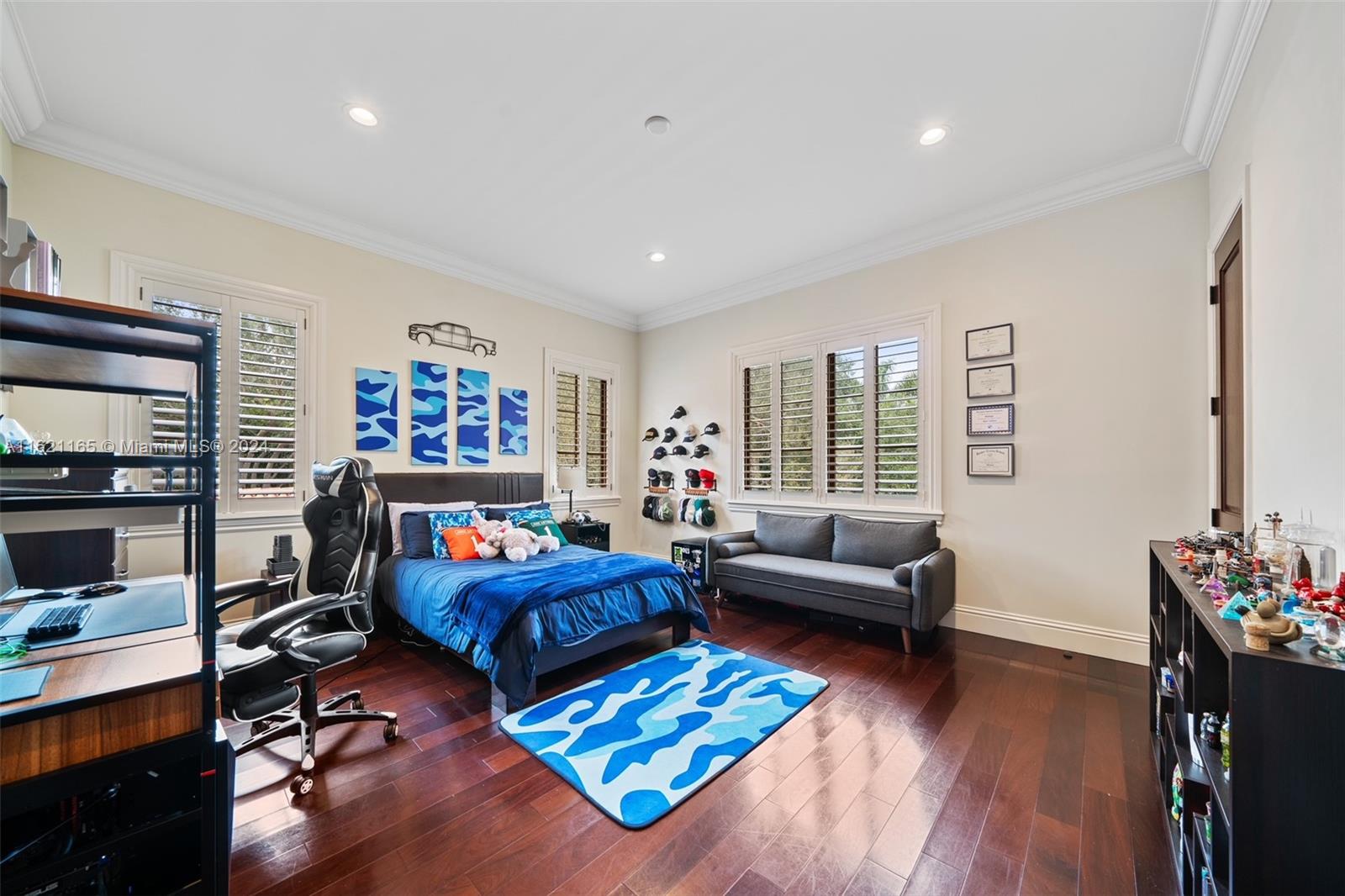 FELIX PARK HOME ACRES - Residential