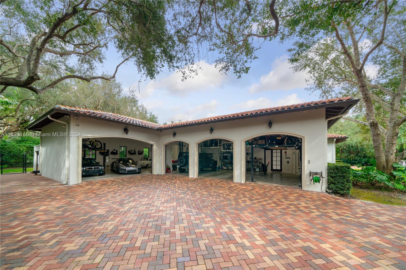 FELIX PARK HOME ACRES - Residential