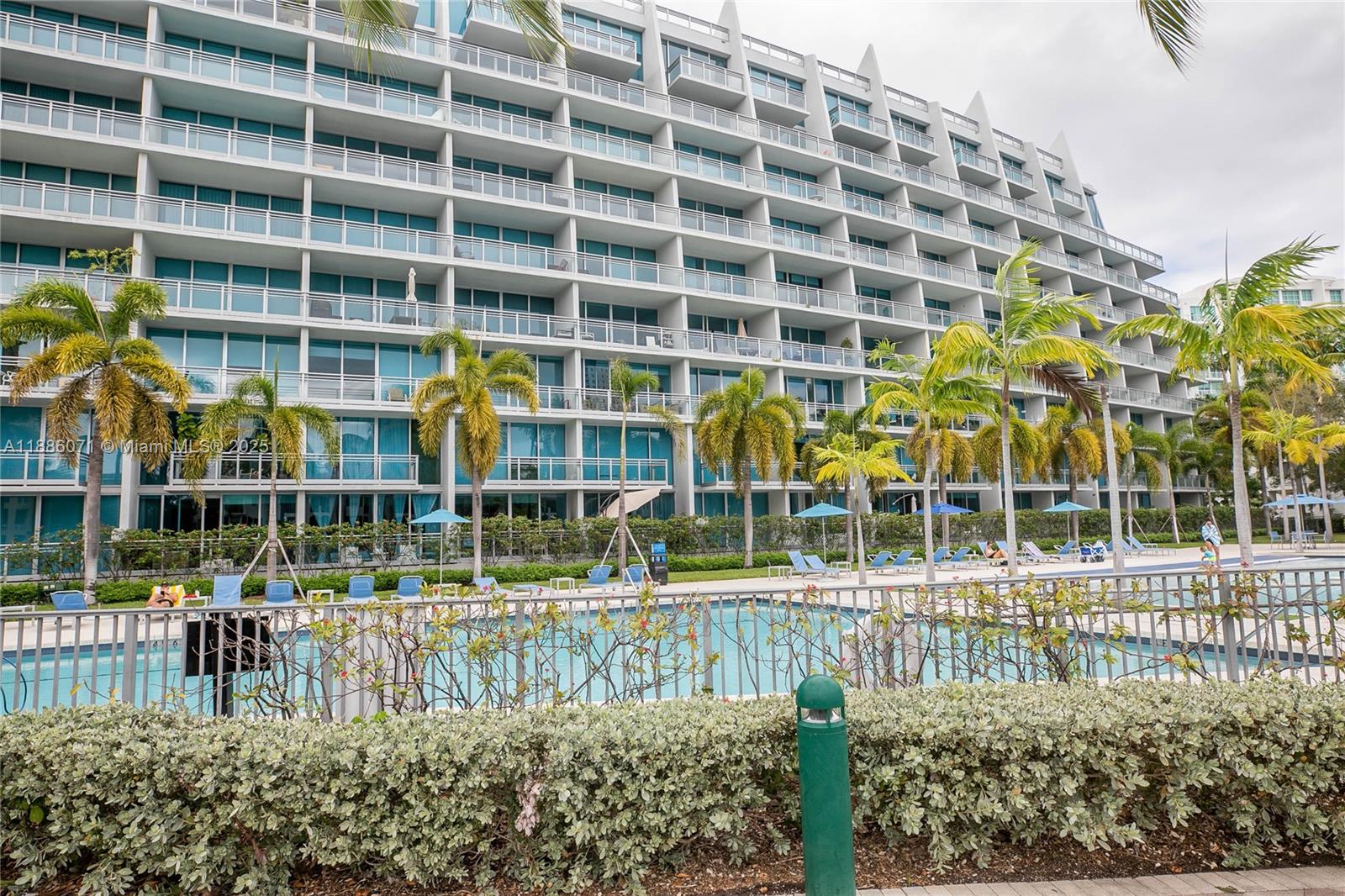ARTECH RESIDENCES AT AVEN - Residential Lease