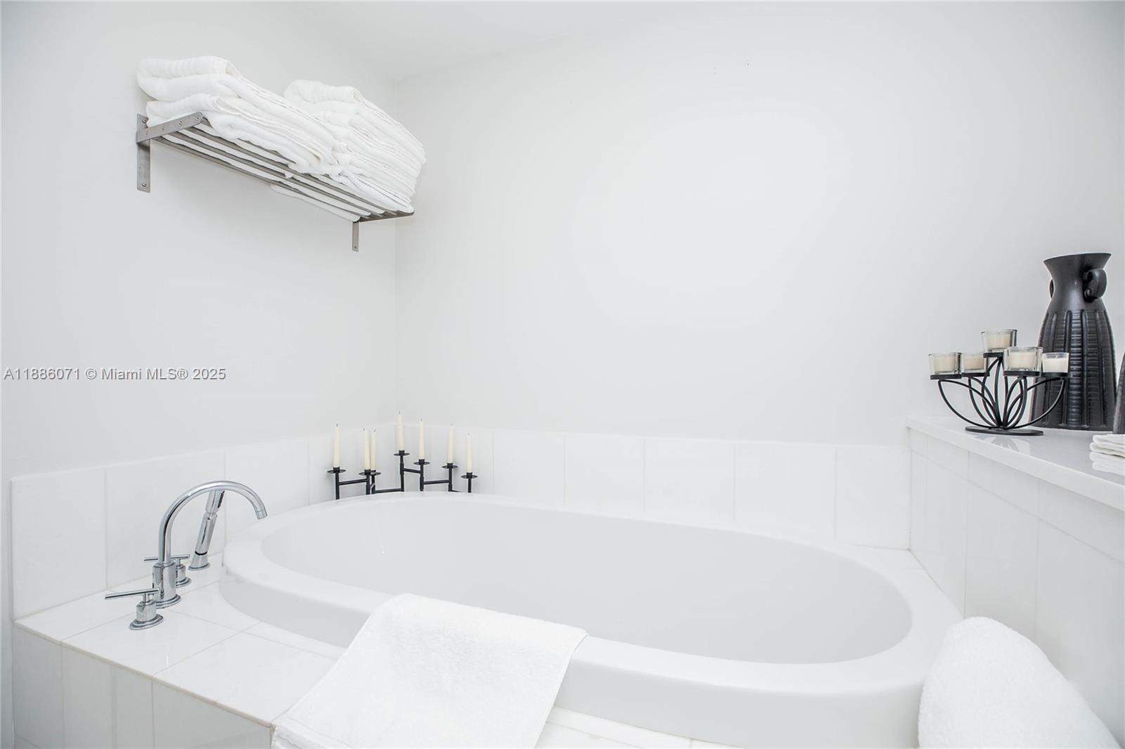 ARTECH RESIDENCES AT AVEN - Residential Lease