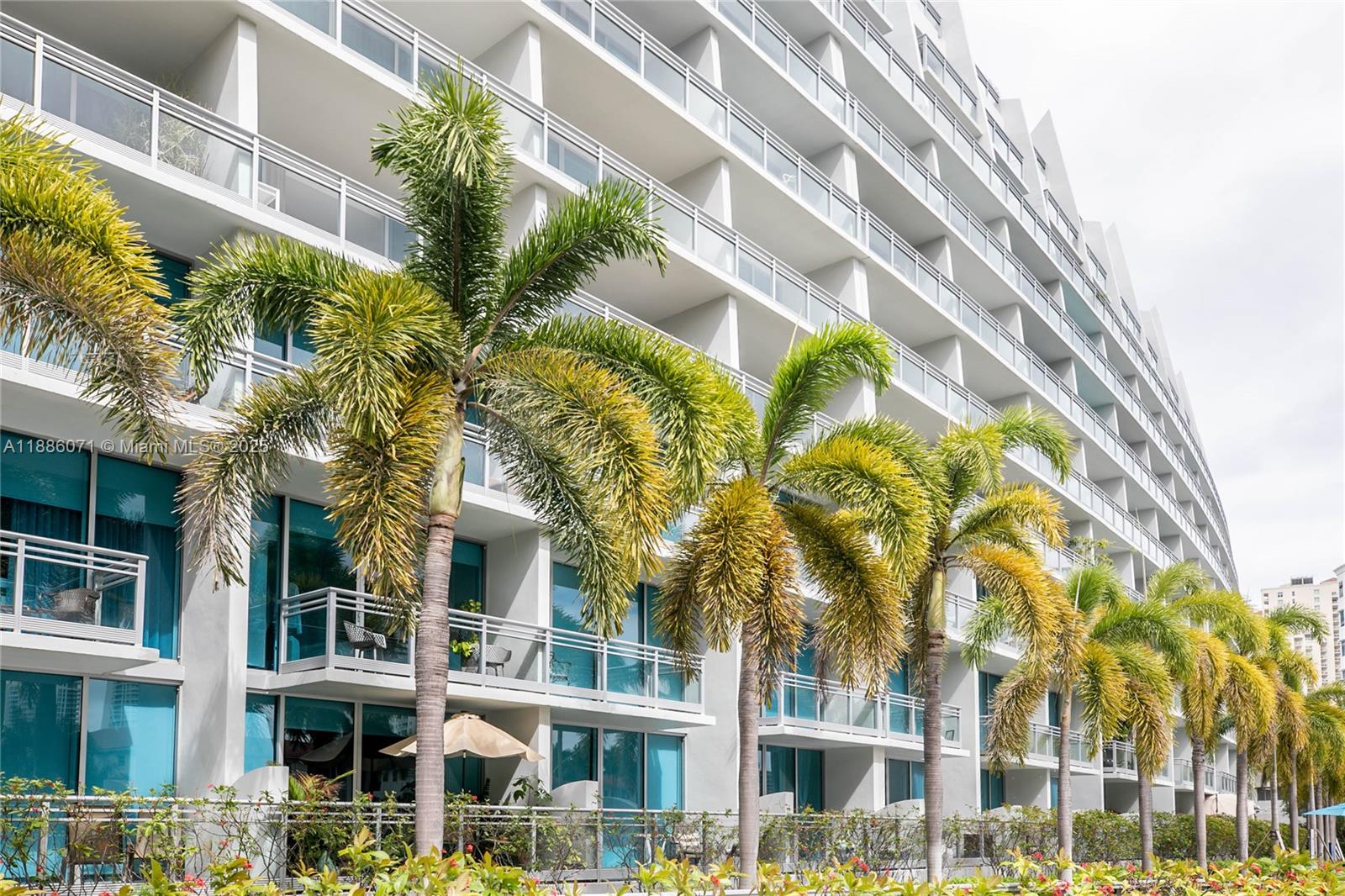 ARTECH RESIDENCES AT AVEN - Residential Lease