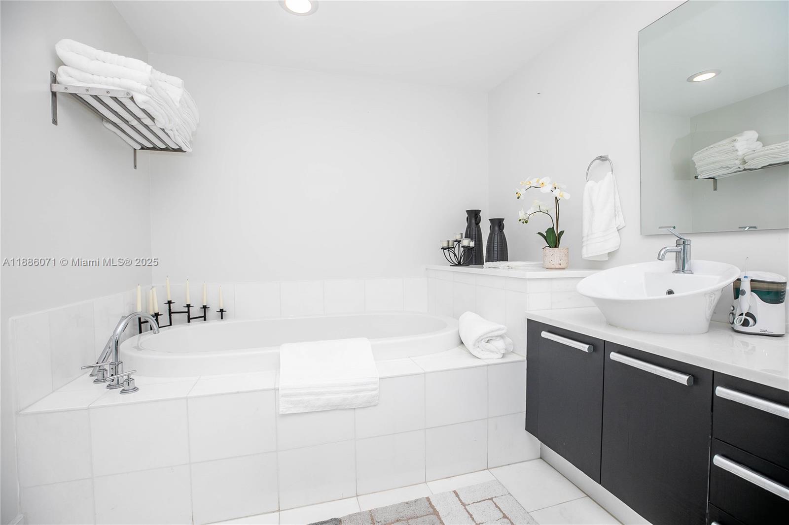 ARTECH RESIDENCES AT AVEN - Residential Lease