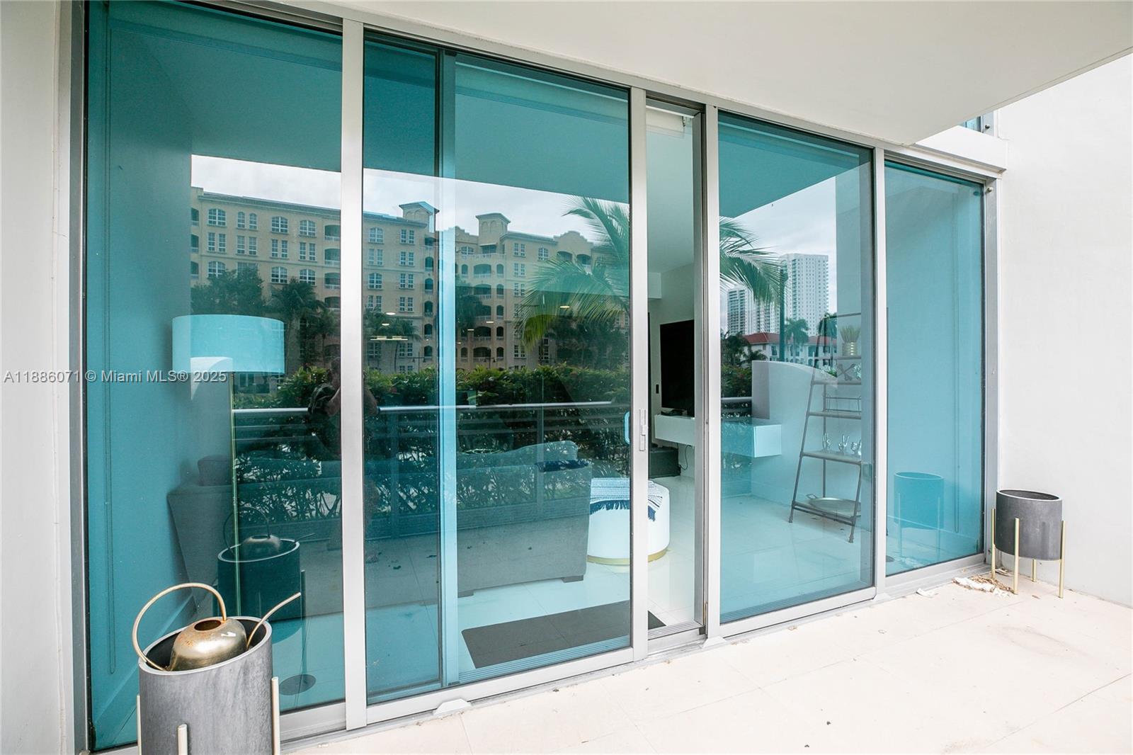 ARTECH RESIDENCES AT AVEN - Residential Lease