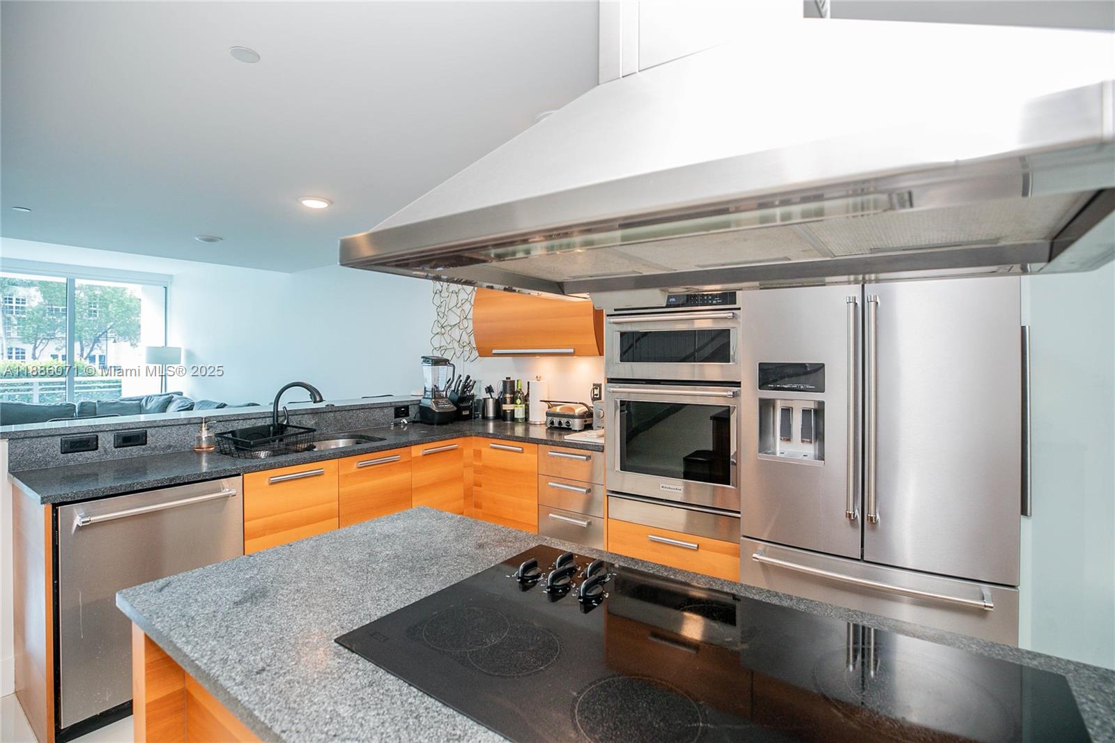 ARTECH RESIDENCES AT AVEN - Residential Lease