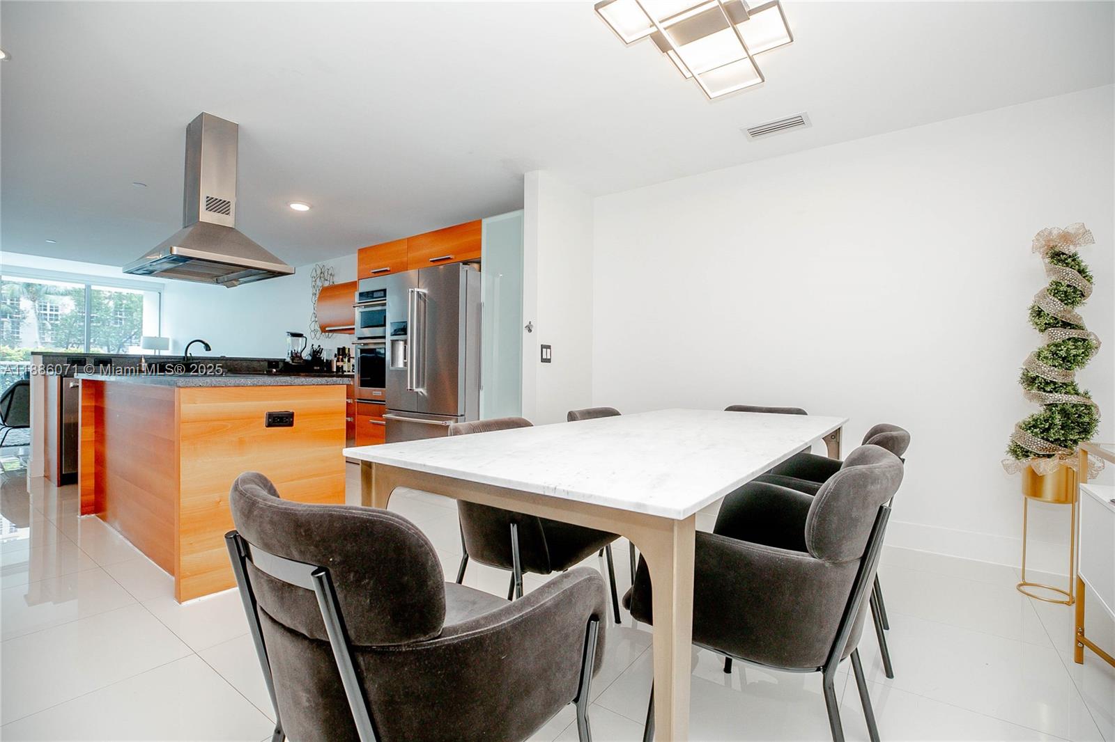 ARTECH RESIDENCES AT AVEN - Residential Lease