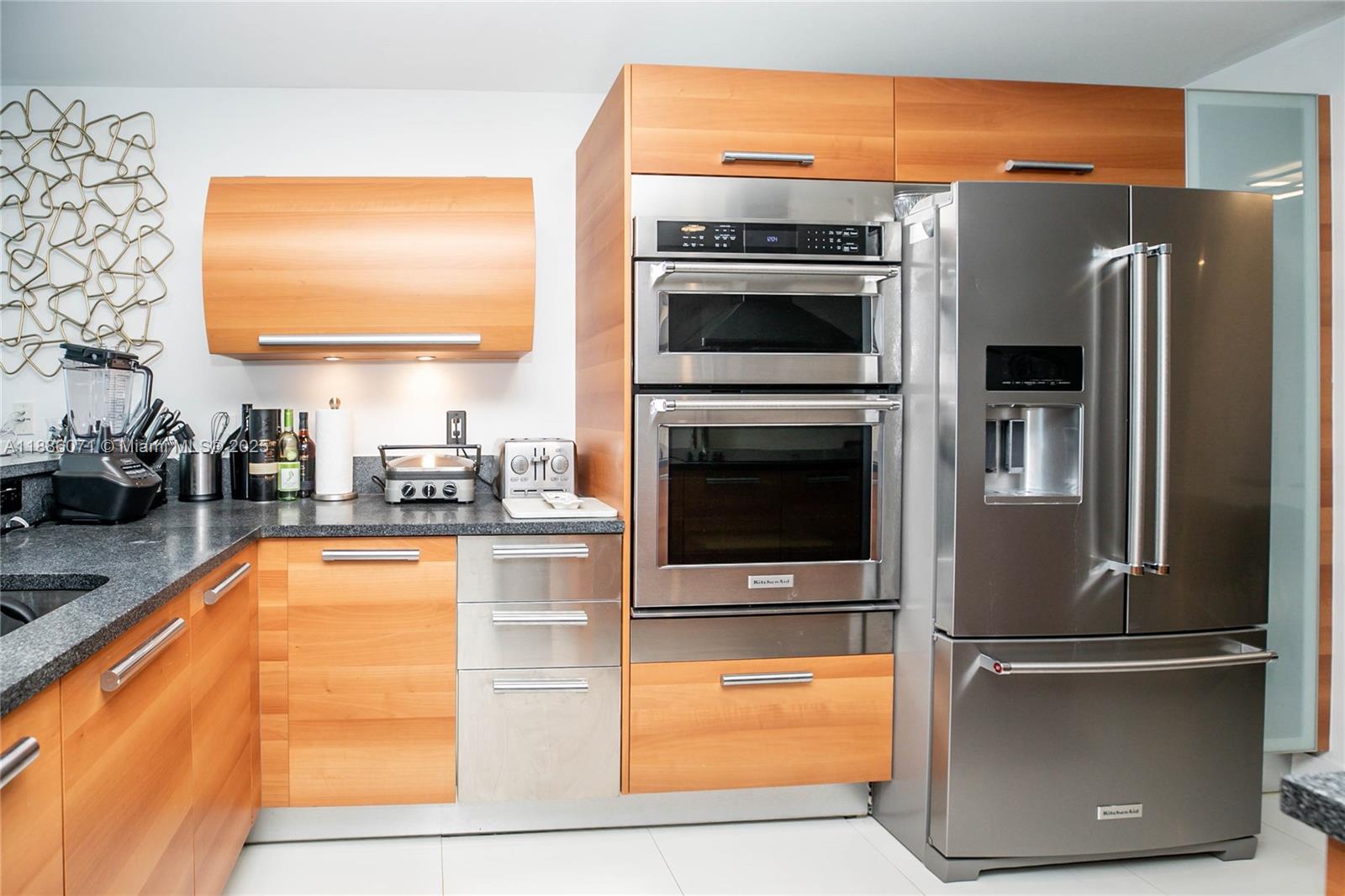 ARTECH RESIDENCES AT AVEN - Residential Lease