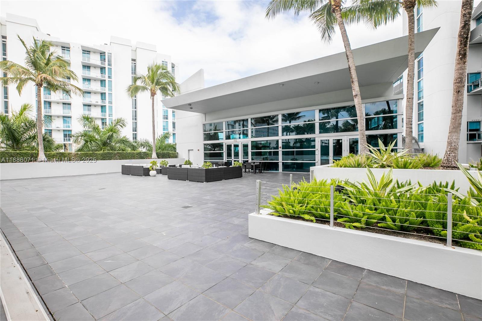 ARTECH RESIDENCES AT AVEN - Residential Lease