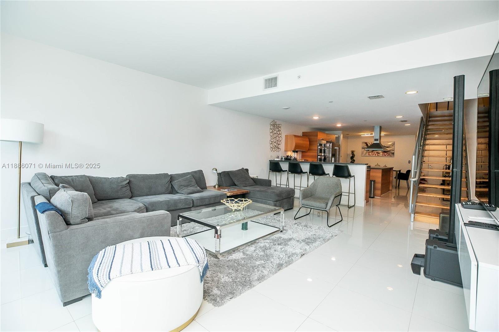 ARTECH RESIDENCES AT AVEN - Residential Lease
