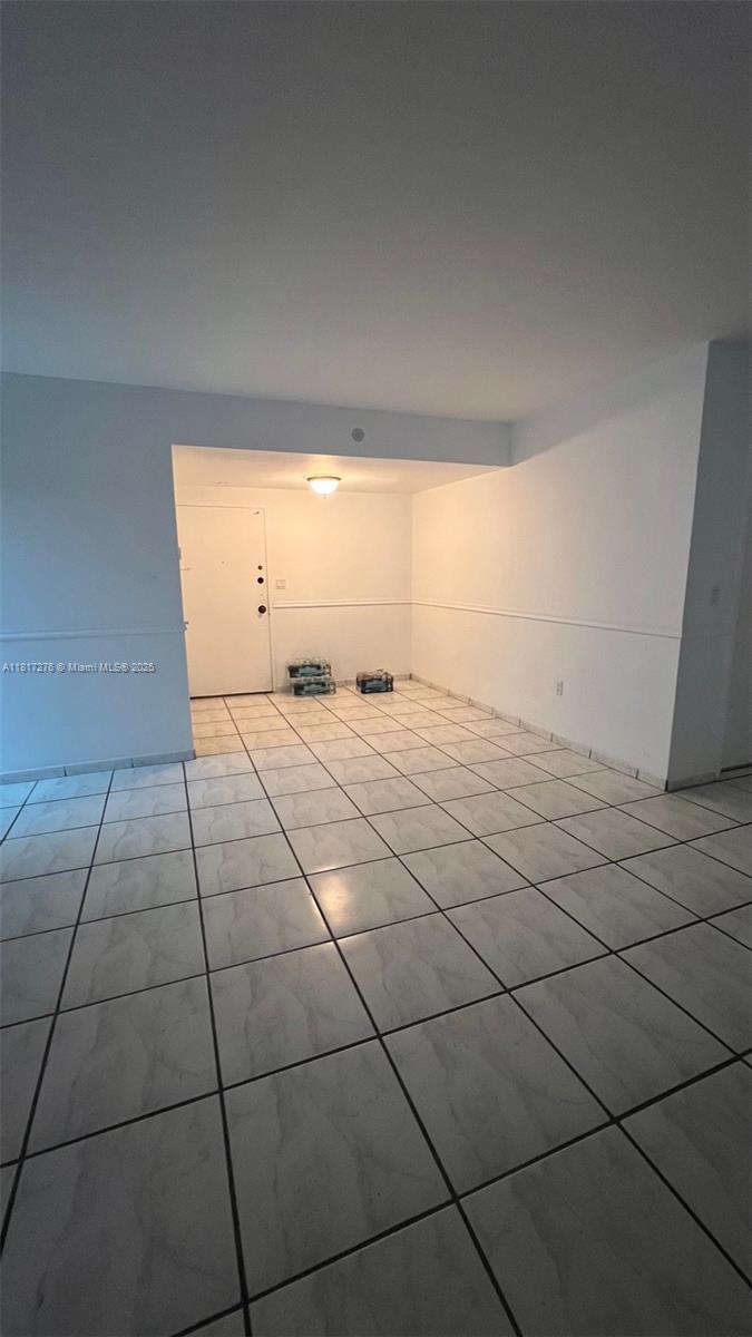 Rental Property at 5825 Collins Ave 6A, Miami Beach, Miami-Dade County, Florida - Bedrooms: 2 
Bathrooms: 2  - $3,000 MO.