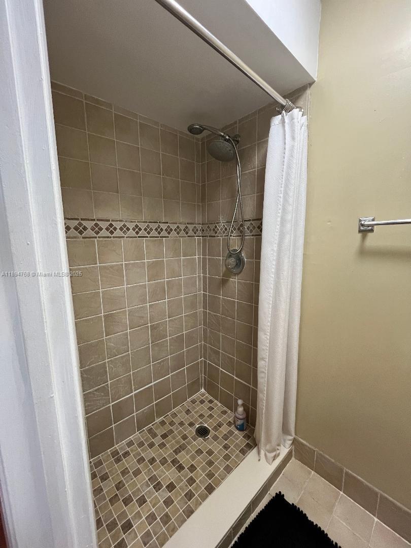 CRYSTAL VIEW TOWNHOMES - Residential